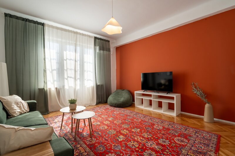 Cartierul Evreiesc, ultracentral, apartament spatios de 120 mp.